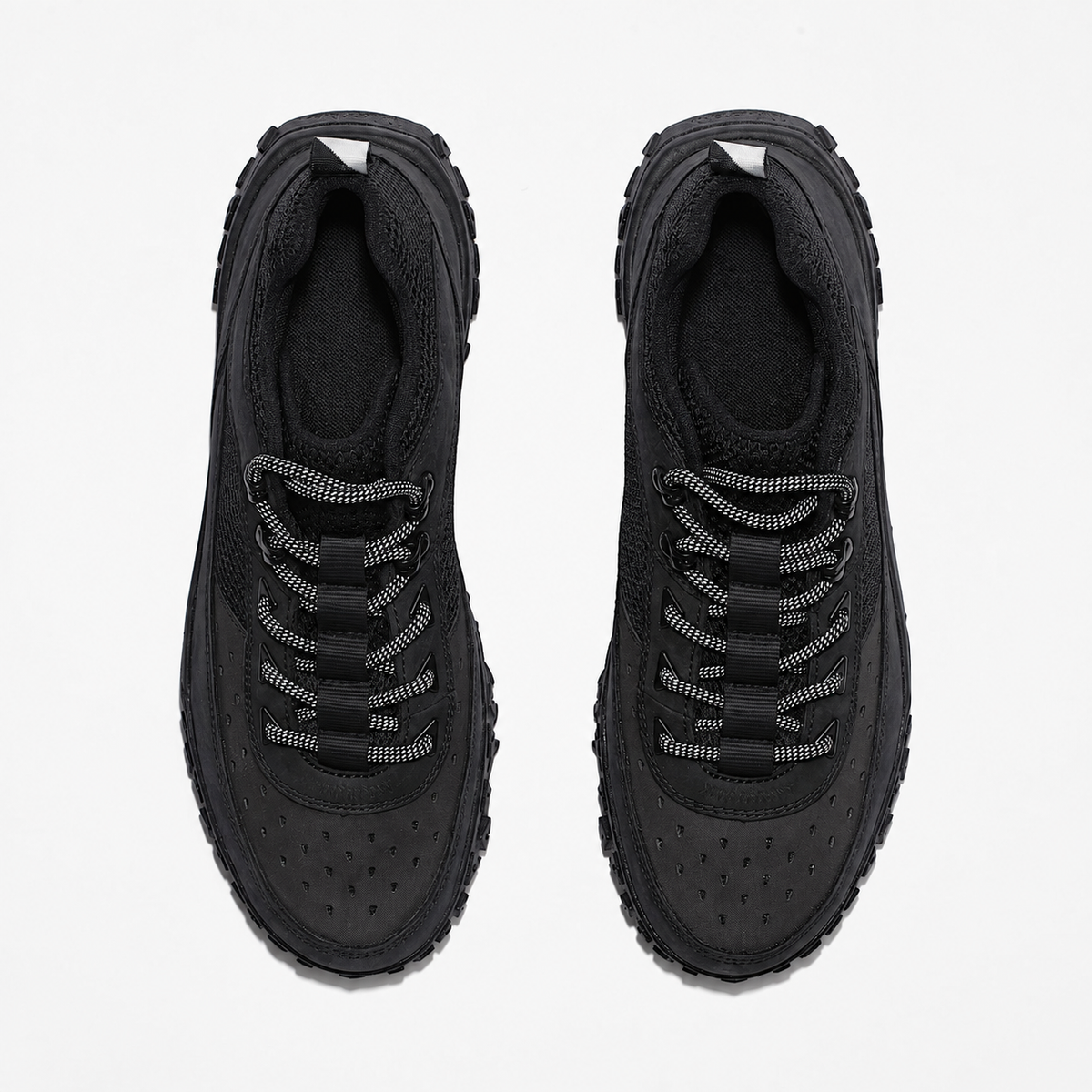 Men's Motion 6 Mid Lace-Up Sneaker