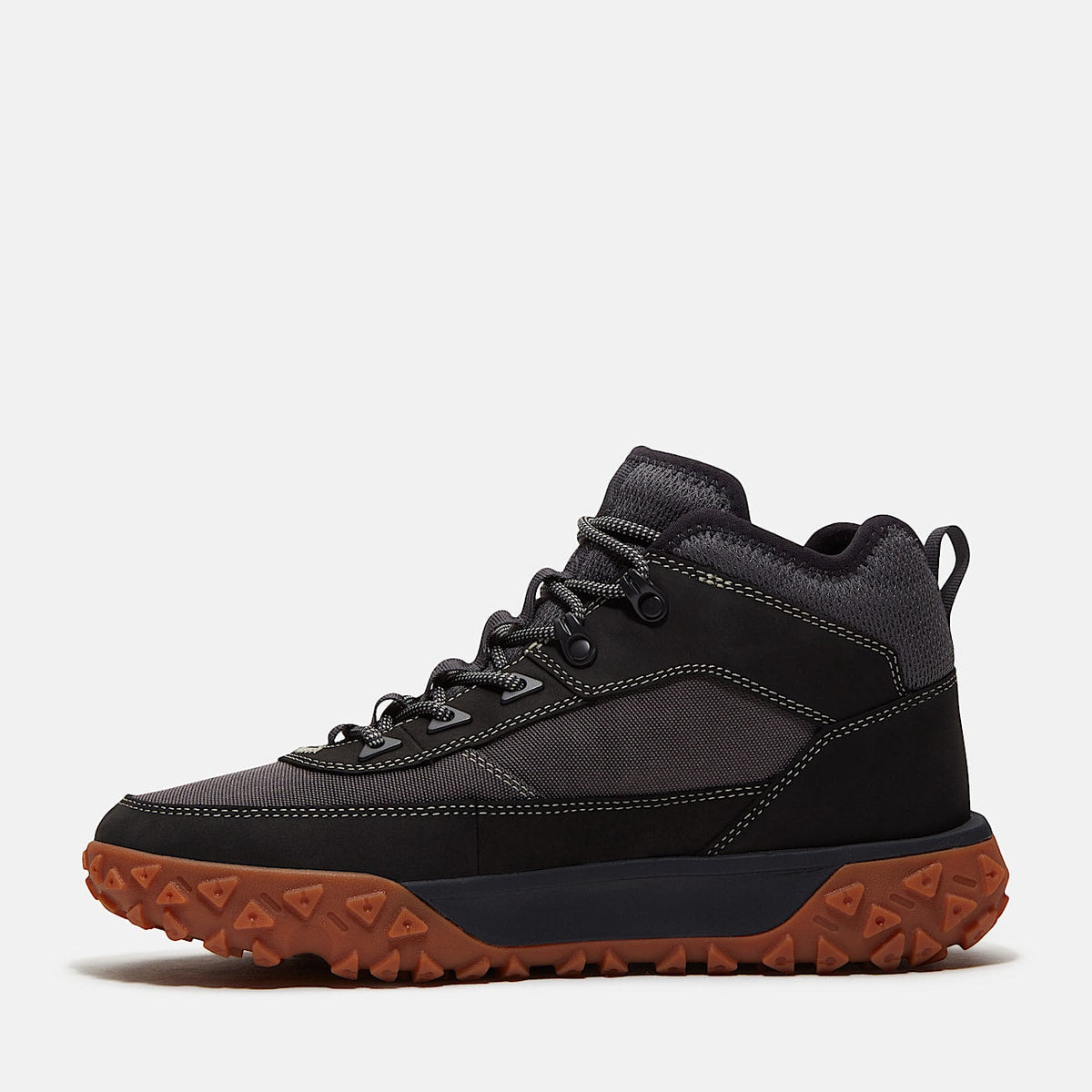 Men's Motion 6 Mid Sneaker
